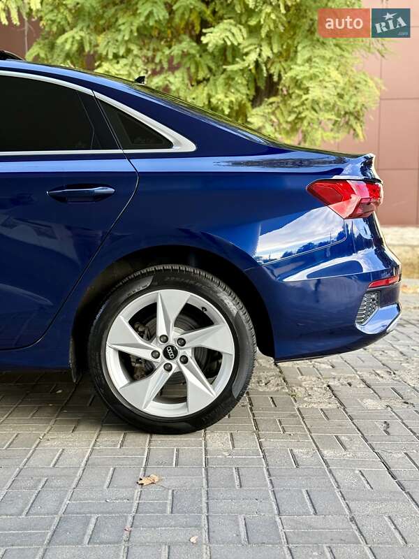 Седан Audi A3 2022 в Дніпрі