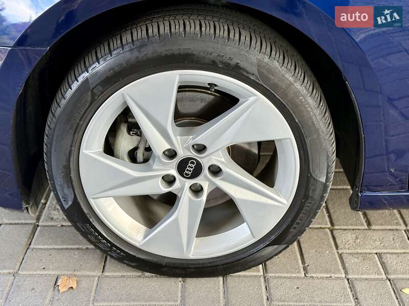Седан Audi A3 2022 в Дніпрі