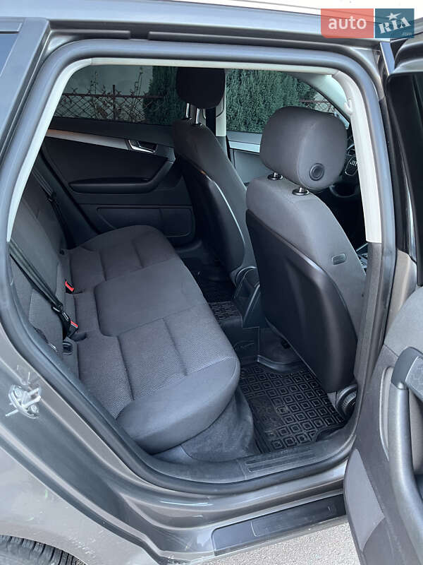 Хэтчбек Audi A3 2012 в Долине