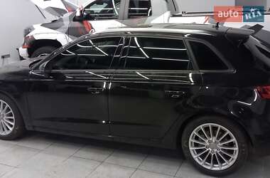 Хэтчбек Audi A3 2016 в Киеве