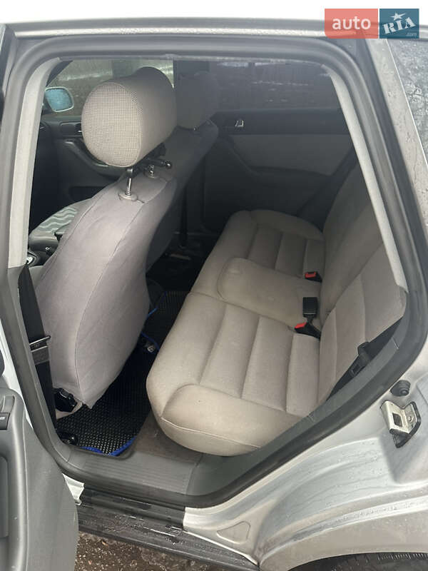 Хэтчбек Audi A3 2000 в Глобине