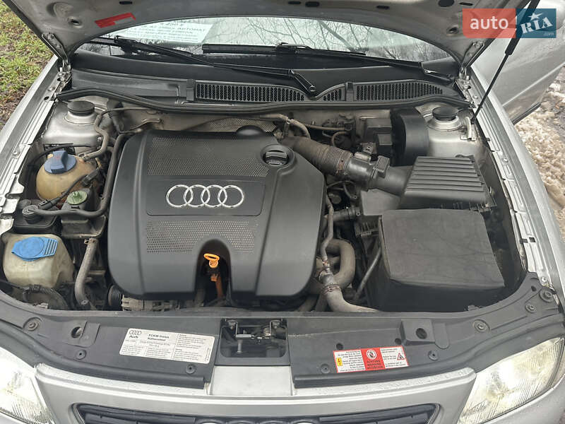 Хэтчбек Audi A3 2000 в Глобине
