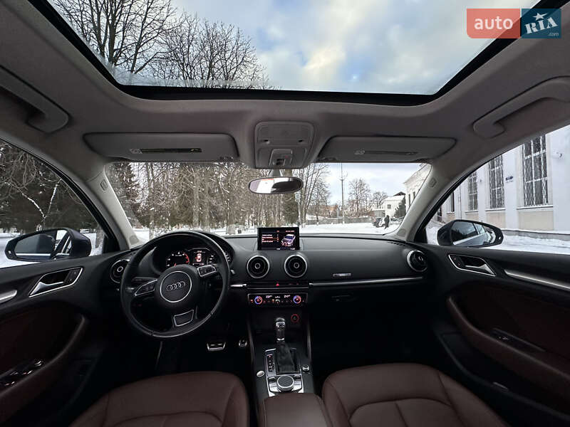 Седан Audi A3 2014 в Ромнах