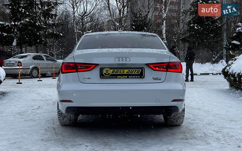 Седан Audi A3 2015 в Львове