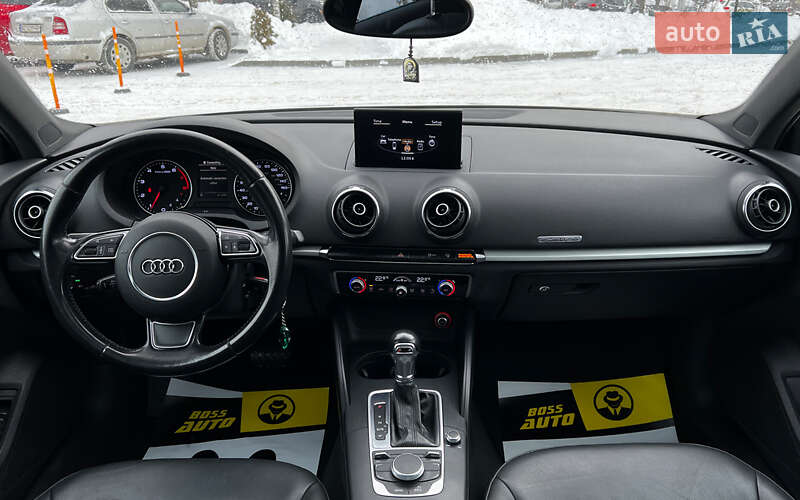 Седан Audi A3 2015 в Львове