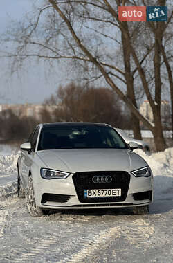 Седан Audi A3 2015 в Хмельницькому