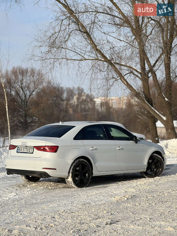 Седан Audi A3 2015 в Хмельницькому