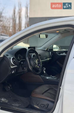 Седан Audi A3 2015 в Хмельницькому