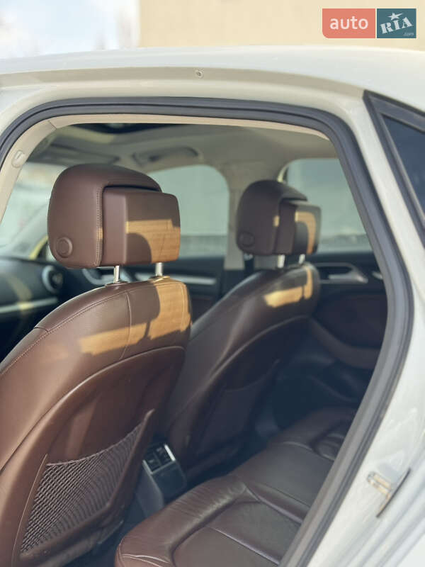 Седан Audi A3 2015 в Хмельницькому