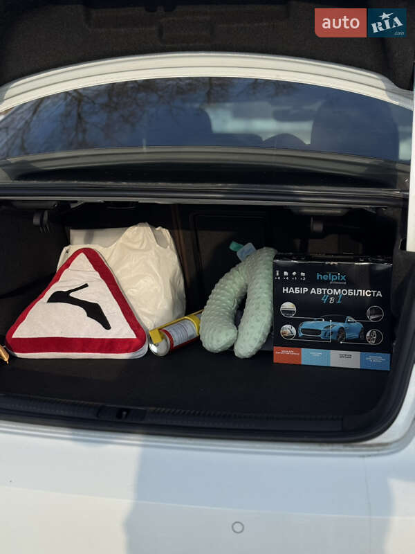 Седан Audi A3 2015 в Хмельницком