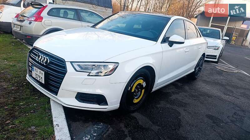 Седан Audi A3 2020 в Киеве