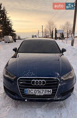 Седан Audi A3 2014 в Львове