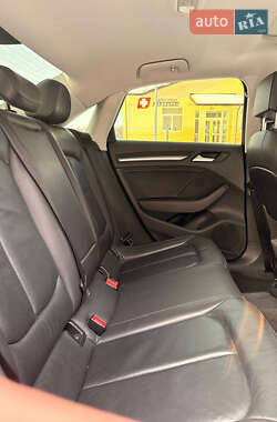 Седан Audi A3 2014 в Львове