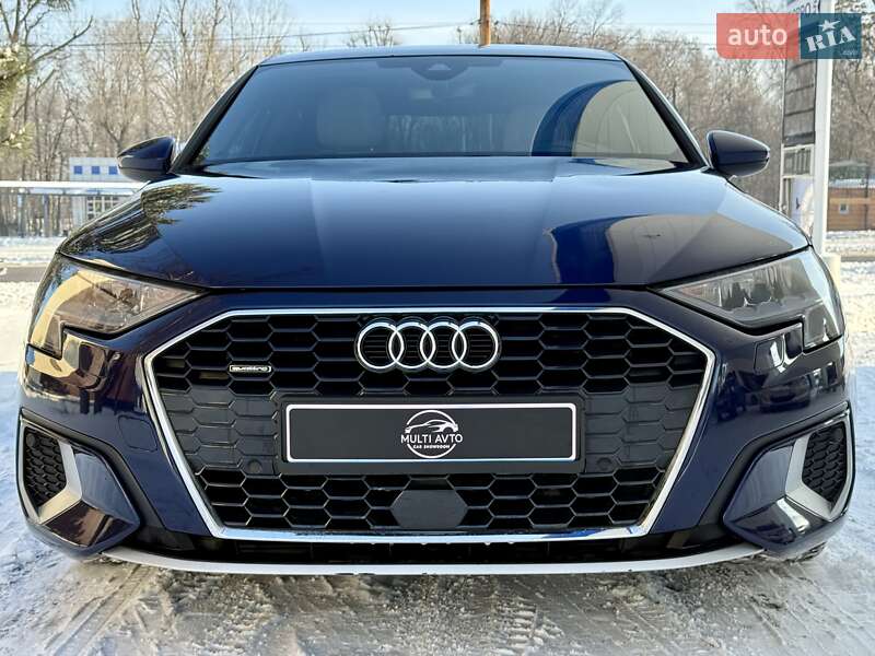 Седан Audi A3 2022 в Днепре
