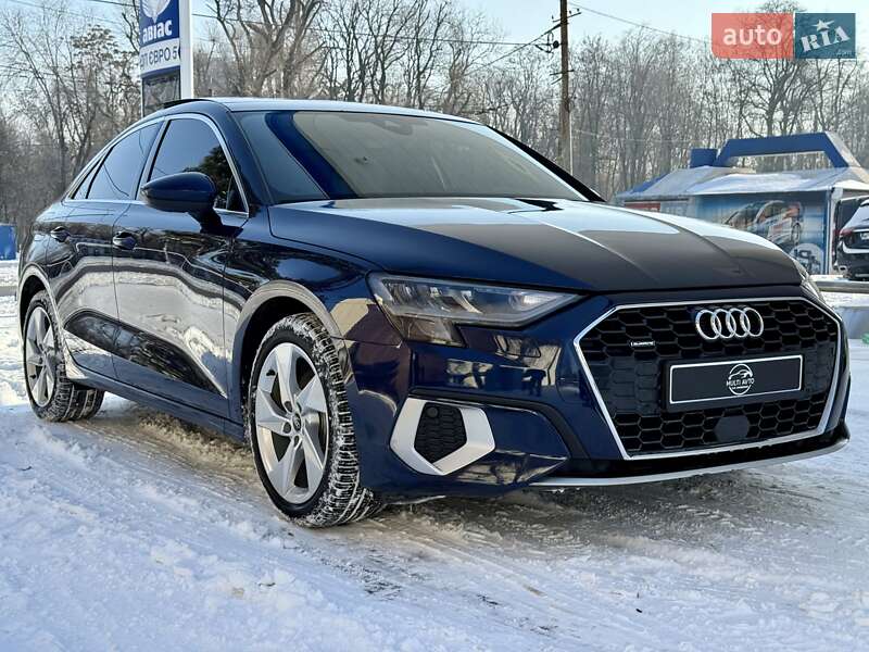 Седан Audi A3 2022 в Днепре