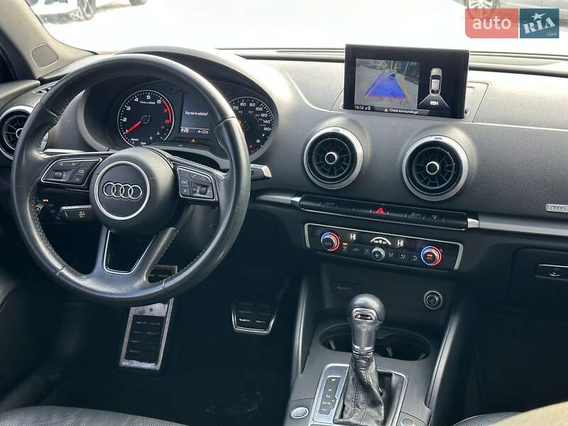 Седан Audi A3 2016 в Киеве