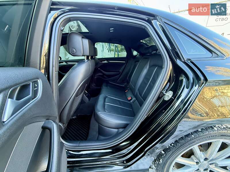 Седан Audi A3 2016 в Одессе
