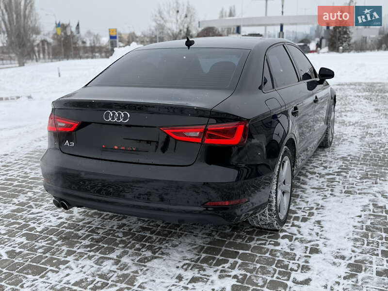 Седан Audi A3 2016 в Харькове
