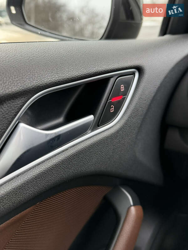 Седан Audi A3 2016 в Харькове