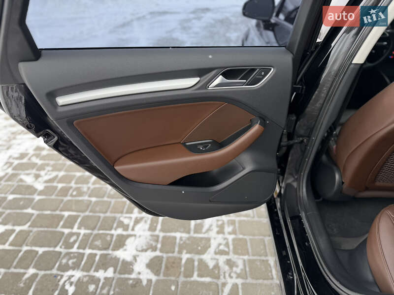 Седан Audi A3 2016 в Харькове