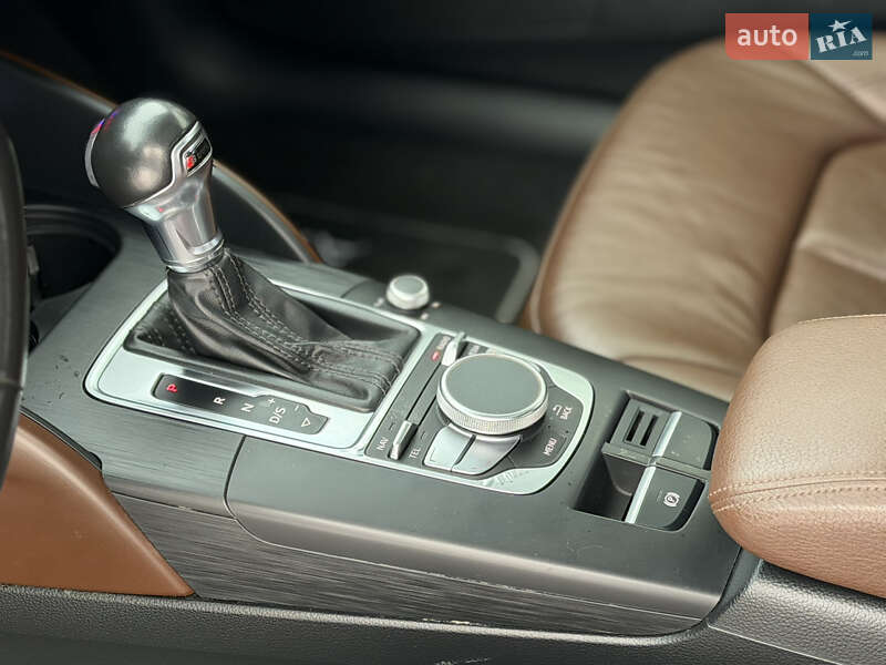 Седан Audi A3 2016 в Харькове