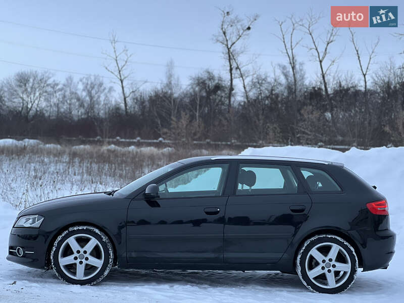 Хэтчбек Audi A3 2009 в Староконстантинове