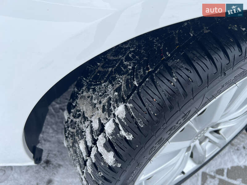 Хэтчбек Audi A3 2016 в Запорожье