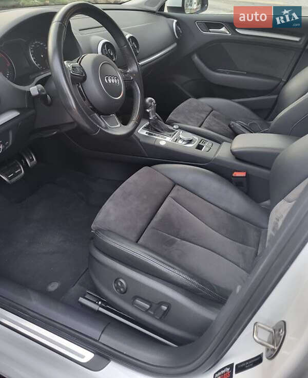 Хэтчбек Audi A3 2016 в Запорожье