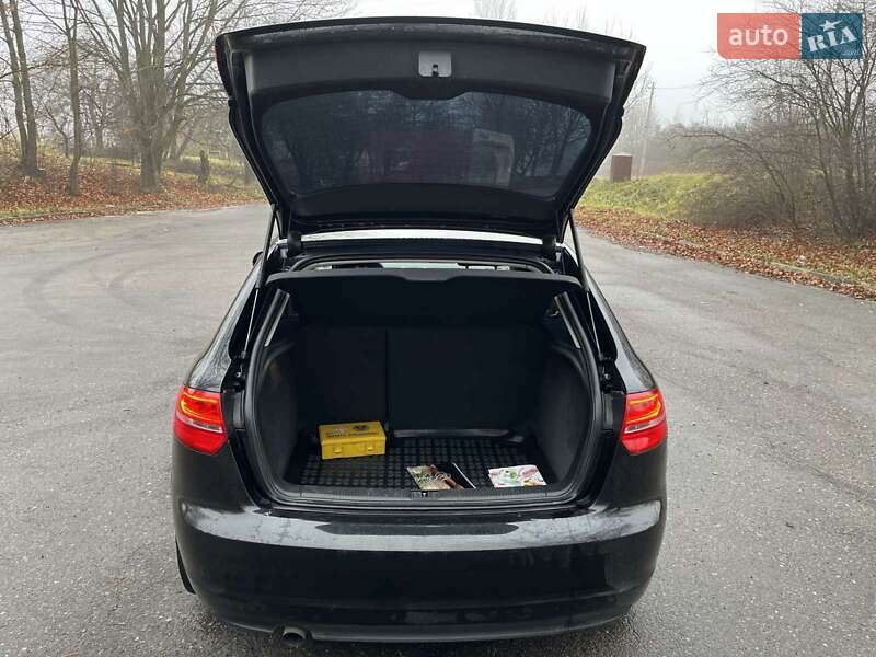 Хэтчбек Audi A3 2010 в Рава-Русской
