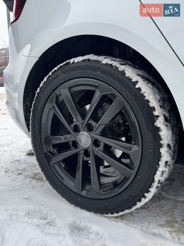 Хэтчбек Audi A3 2015 в Киеве
