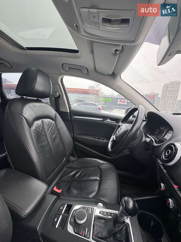 Хэтчбек Audi A3 2015 в Киеве