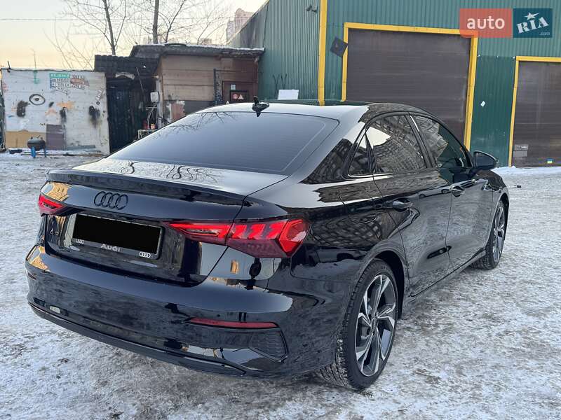 Седан Audi A3 2023 в Киеве