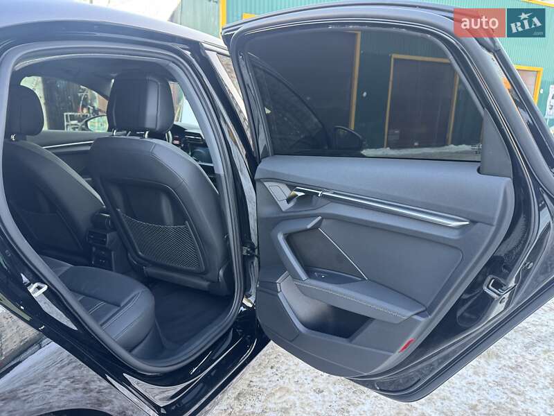 Седан Audi A3 2023 в Киеве