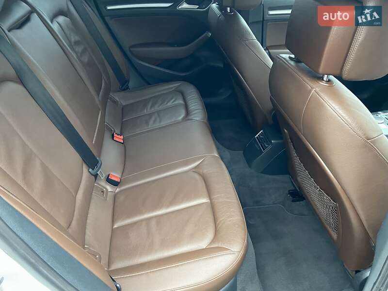 Хэтчбек Audi A3 2017 в Ровно