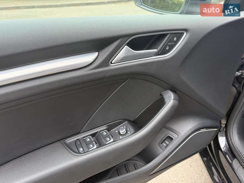 Седан Audi A3 2015 в Києві