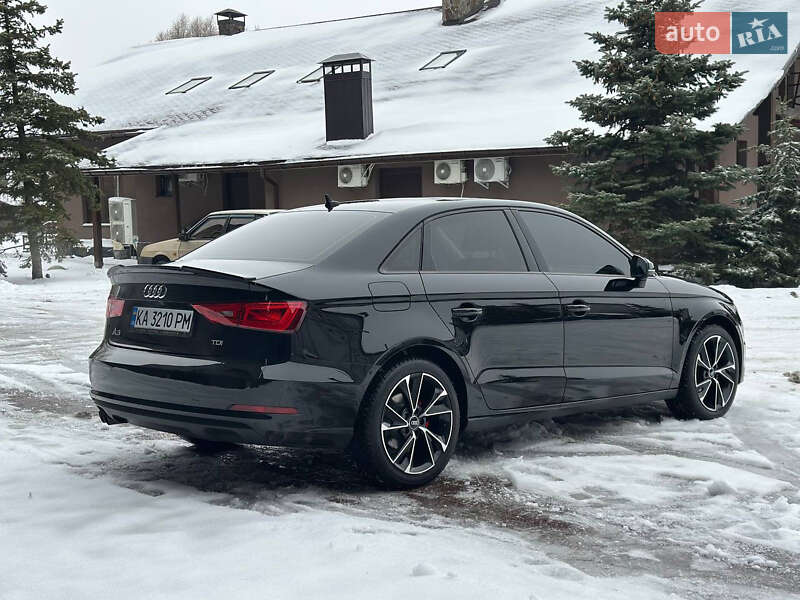 Седан Audi A3 2015 в Киеве