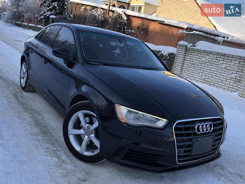 Седан Audi A3 2015 в Ірпені