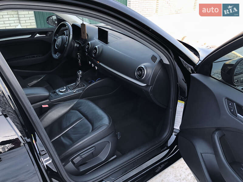 Седан Audi A3 2015 в Ірпені