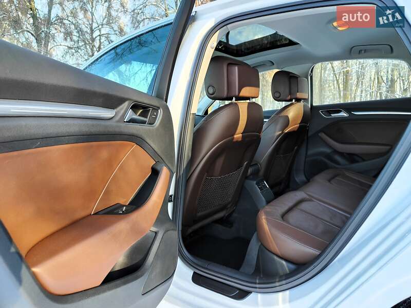 Седан Audi A3 2015 в Києві