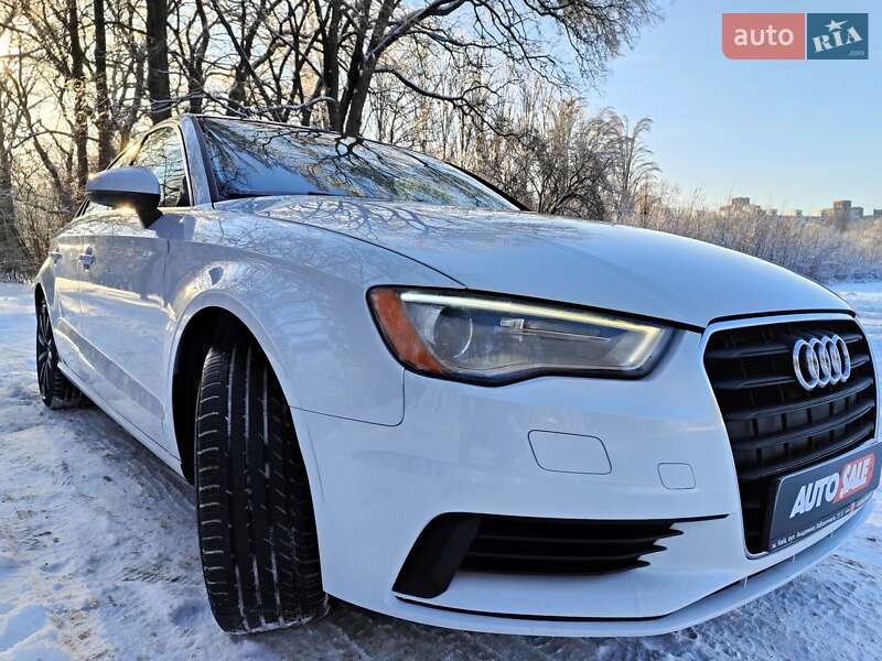 Седан Audi A3 2015 в Києві