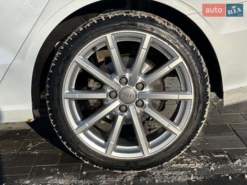 Седан Audi A3 2014 в Киеве