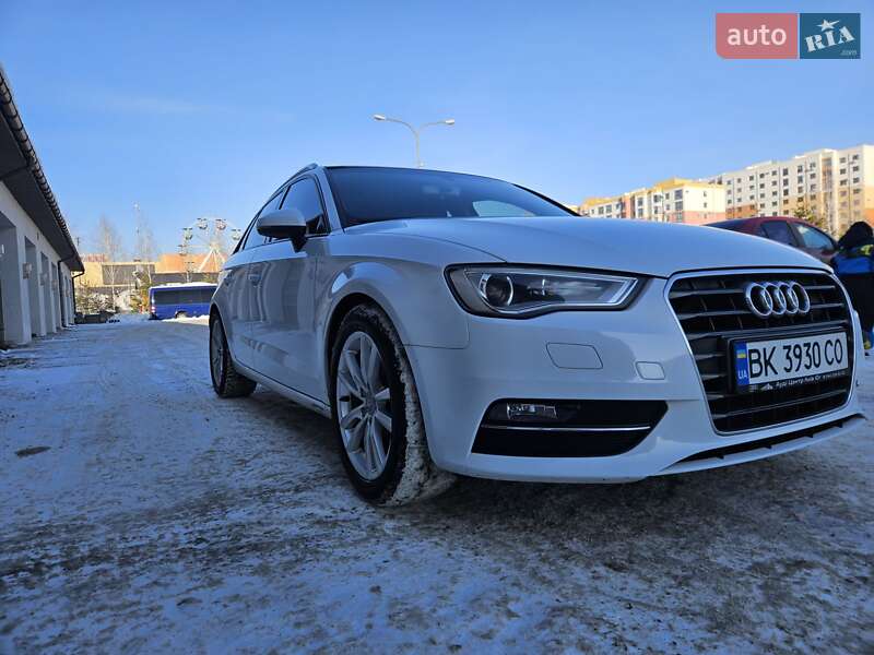 Хэтчбек Audi A3 2015 в Ровно фото 2 Хэтчбек Audi A3 2015 в Ровно