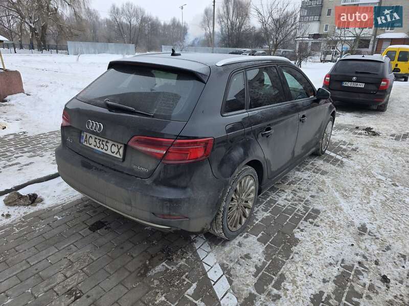 Хэтчбек Audi A3 2017 в Ковеле
