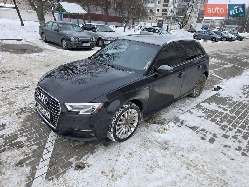 Хэтчбек Audi A3 2017 в Ковеле