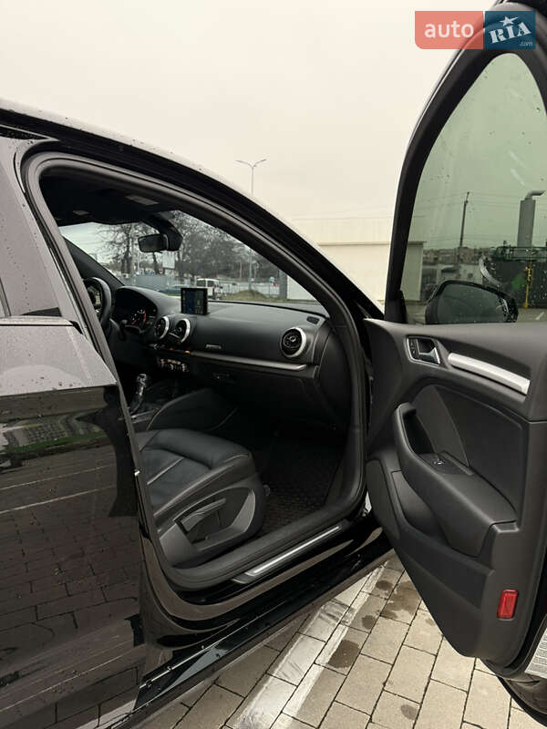 Седан Audi A3 2016 в Одессе