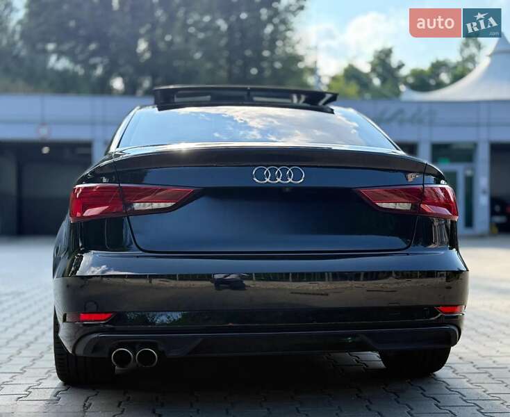 Седан Audi A3 2019 в Ивано-Франковске