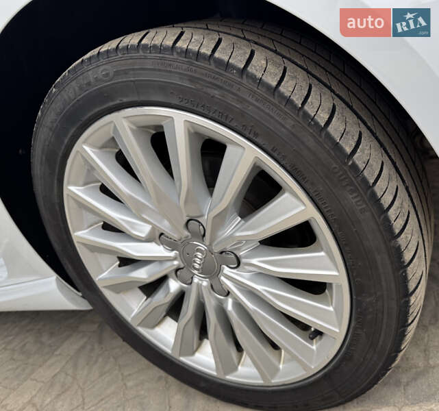 Хетчбек Audi A3 2016 в Дніпрі фото 13 Хетчбек Audi A3 2016 в Дніпрі