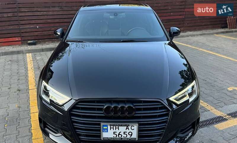 Седан Audi A3 2019 в Львове