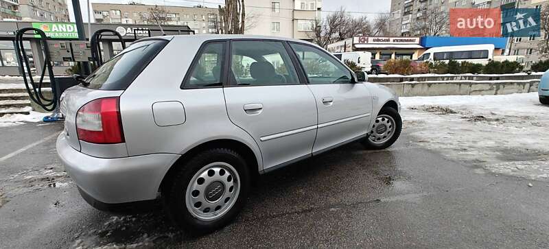 Хэтчбек Audi A3 2002 в Днепре
