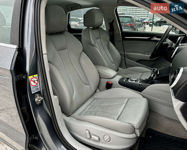 Седан Audi A3 2015 в Киеве